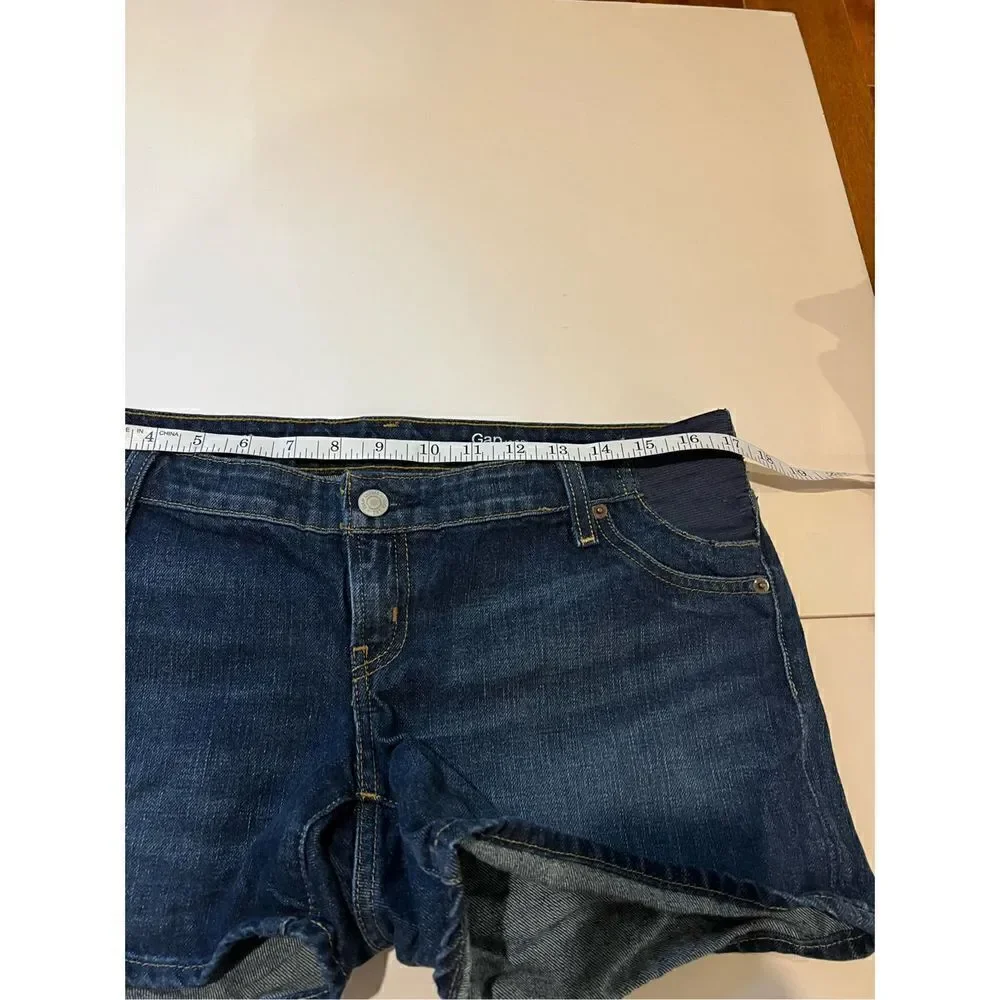 Gap Maternity Jean Shorts side stretch 6 - Picture 9 of 11